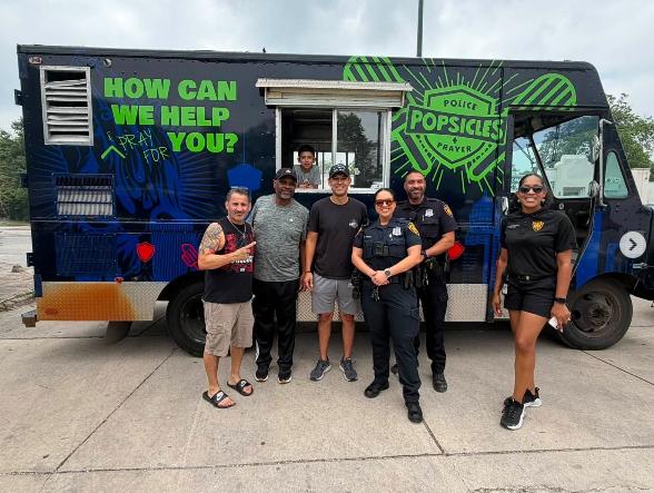 Popsicles and prayer with SAPD officers